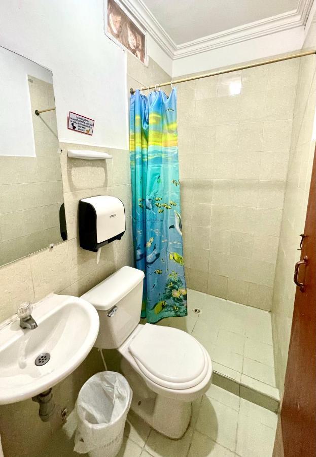 Family Room,1171388280:JPEG