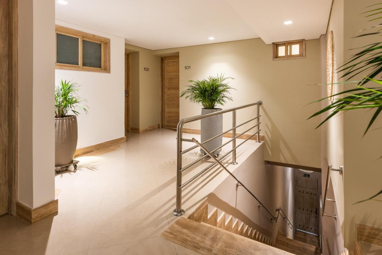 Apartamento com Varanda
