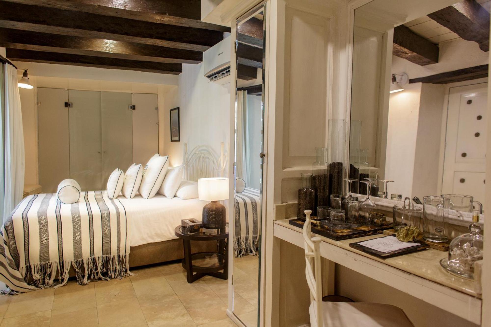 Two-Bedroom Suite,1690978473:JPEG