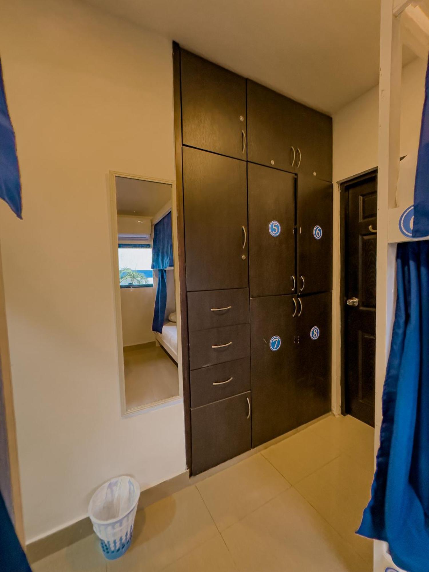 Bed 4-Bed Mixed Dormitory Room