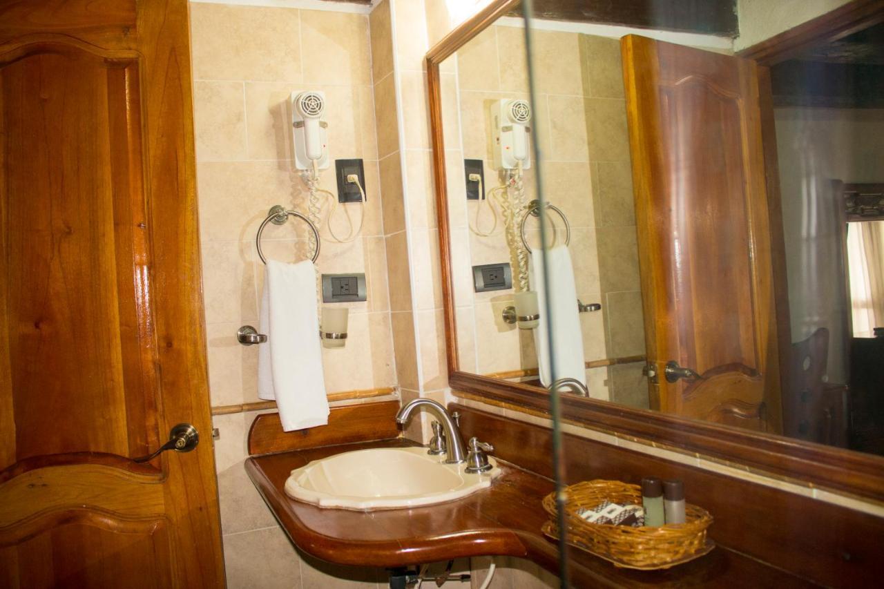 Standard Triple Room,812407058:JPEG