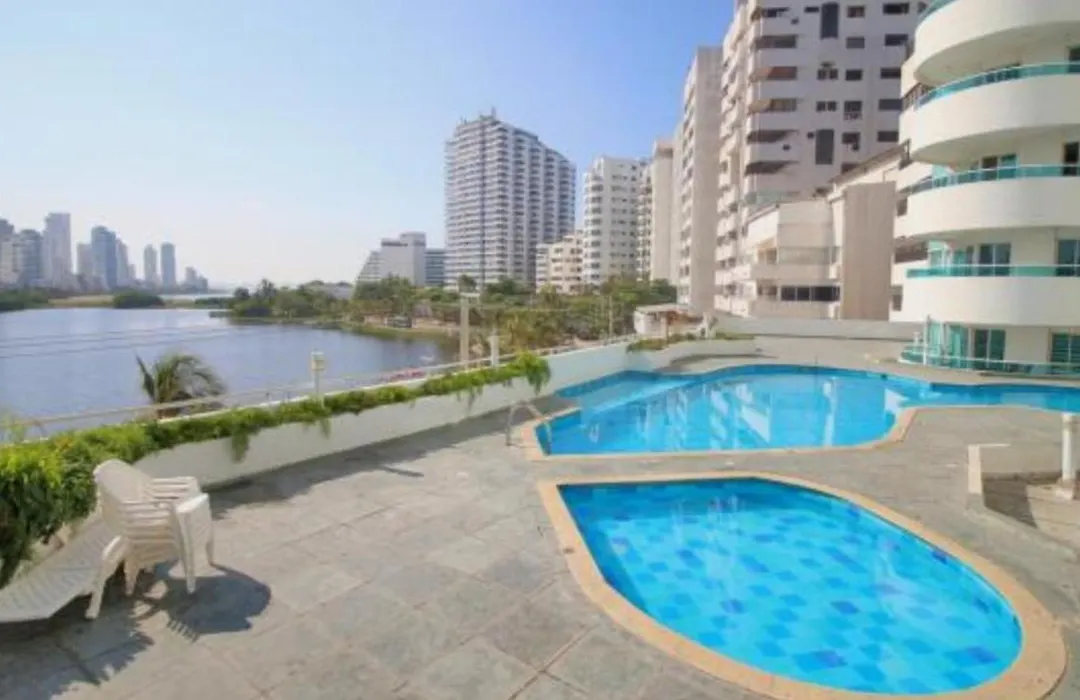 Apartamento Familiar Con Vista A El Laguito Cartagena-1