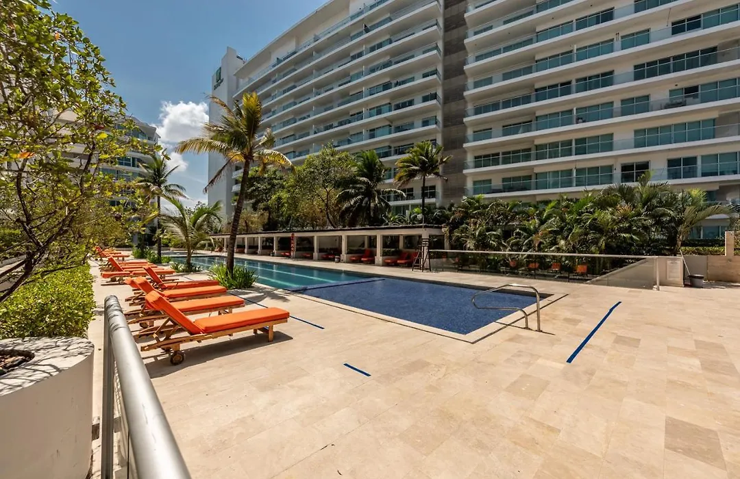 2M37-1 2 Bedroom Apartment Facing The Beach With Air Conditioning And Wifi-1