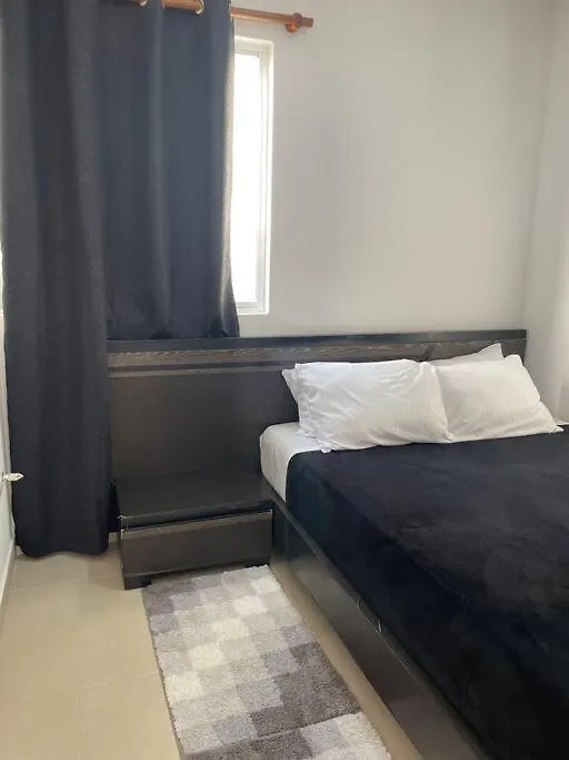 Apartamento Con Balcon Y Cerca Al Mar-1