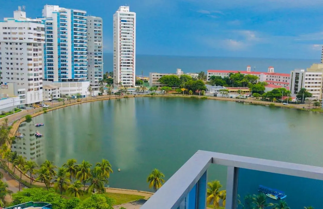 Hermoso Apto En Laguito Con Vista Espectacular-1