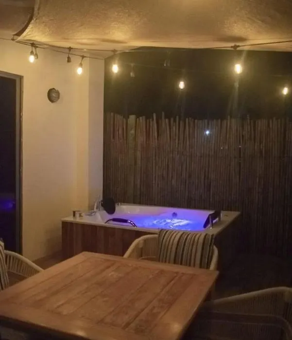 Pb-C5 Habitacion Tipo Cabana En Isla De Tierra Bomba Con Jacuzzi Aire Acondicionado Y Wifi-1