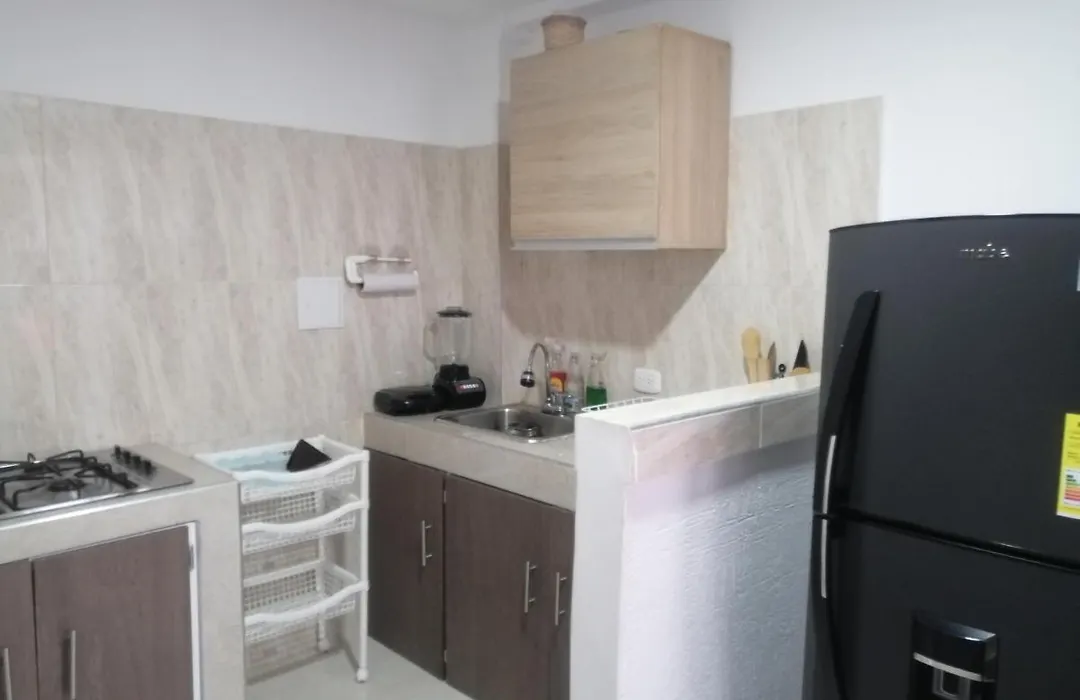 Hermoso Apartaestudio, Privado, Acogedor, Super Aseado, Excelente Ubicacion!-1