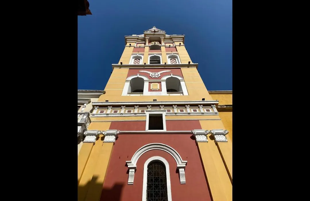 1G3-1 Apartment In The Old City Getsemani-1