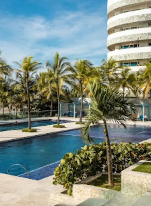 3M9-11 Apartamento De 3 Habitaciones Frente Al Mar Con Gimnasio Jacuzzi Y Piscina-1