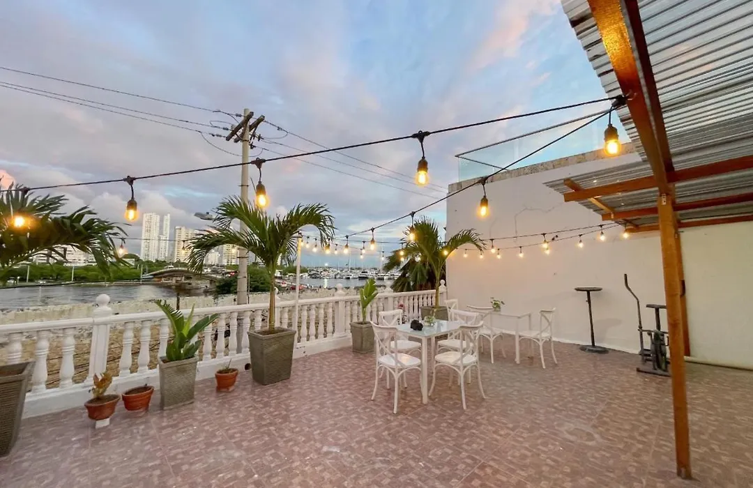 3Cb-2 3 Bedroom Apartment In Getsemani-1