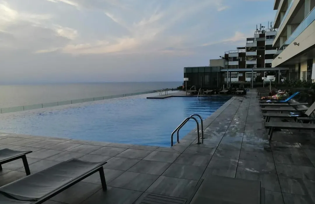 Apartamento Con Excelente Vista Al Mar Edificio H2-1
