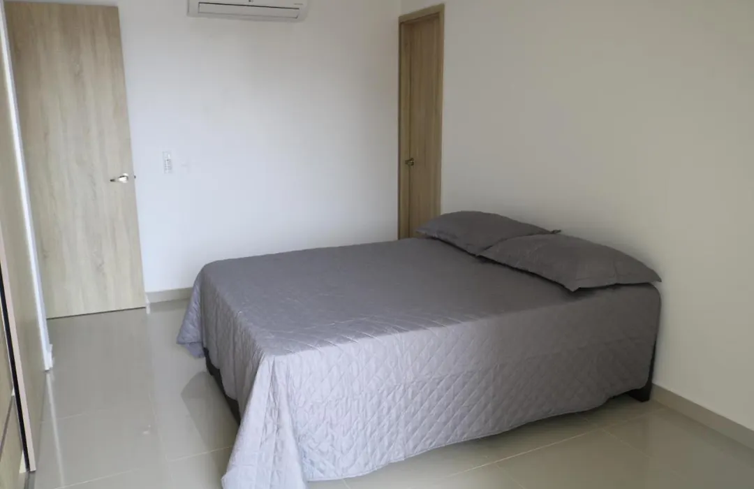Hermoso Apartamento Con 3 Habitaciones-1