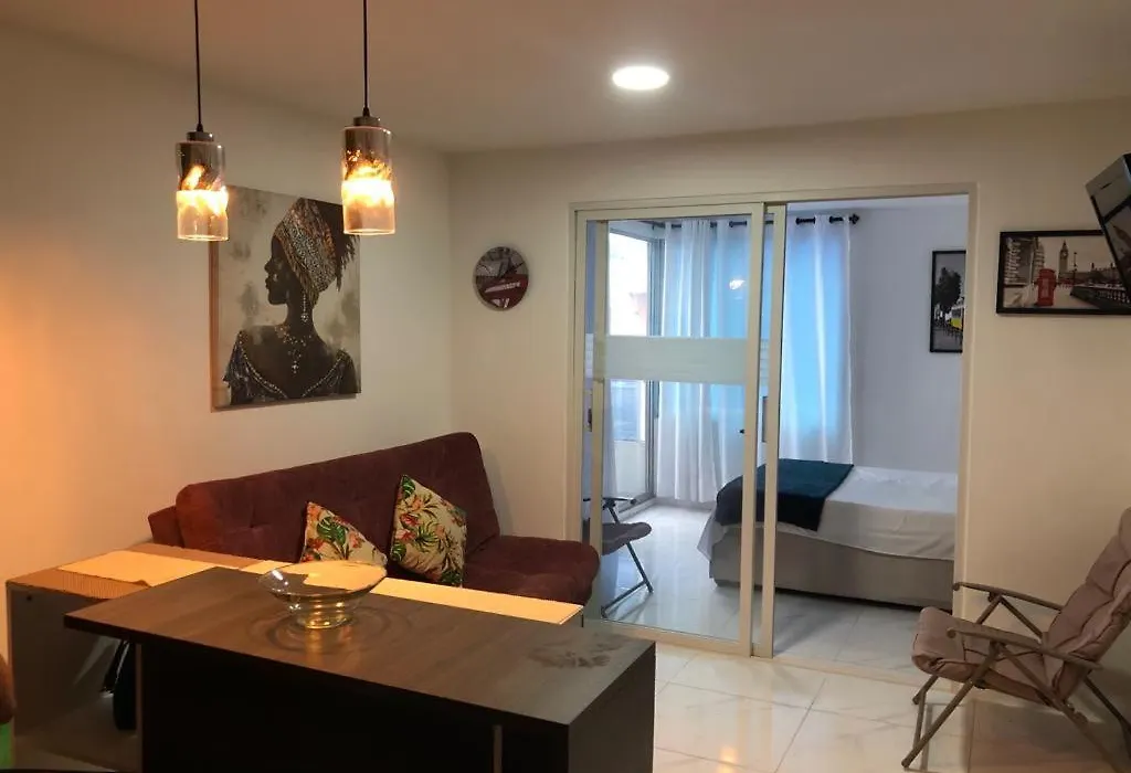 Apartamento En El Edificio Nuevo Conquistador Con Vista Al Mar-1