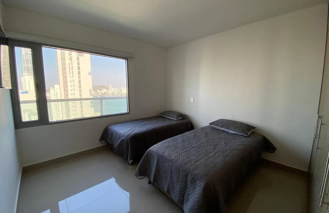 Fantastic 3 Bedroom Apto 2303-1