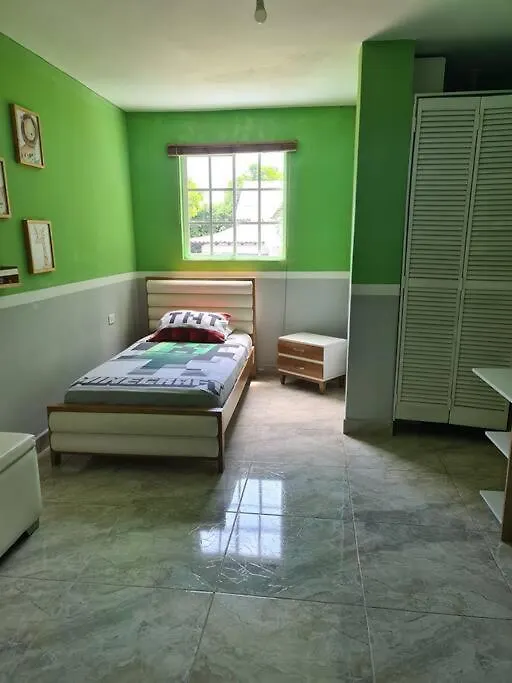 Lovely Home With Parking Pets Welcome-1