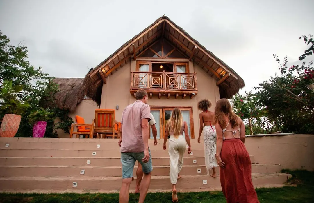 Luxury Beach Club-1