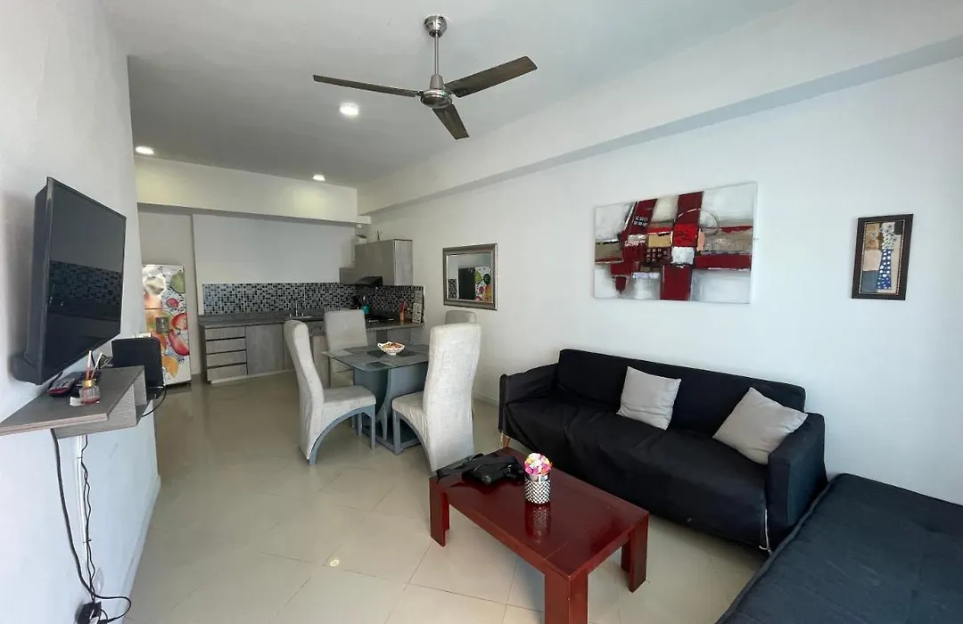Apartamento Lujoso A Un Minuto De La Playa Del Laguito, La Mejor Playa De Cartagena De Indias-1