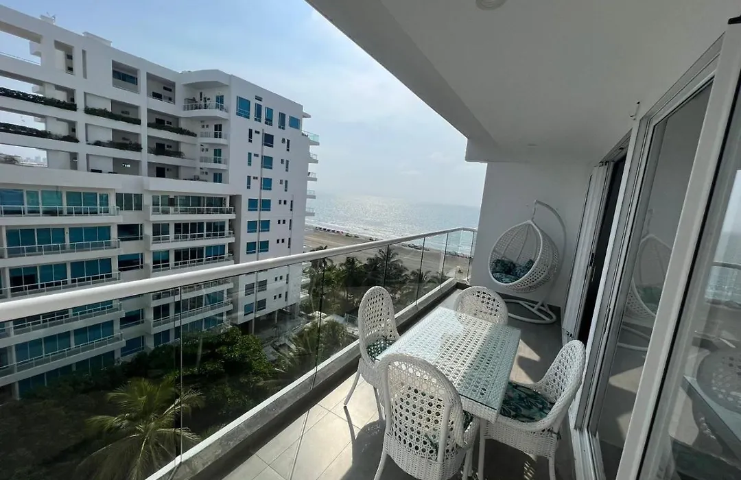 Hermoso Apartamento Con Vista Al Mar Y Salida Directa A La Playa-1