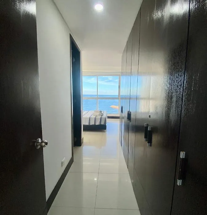 Frente Al Mar-1