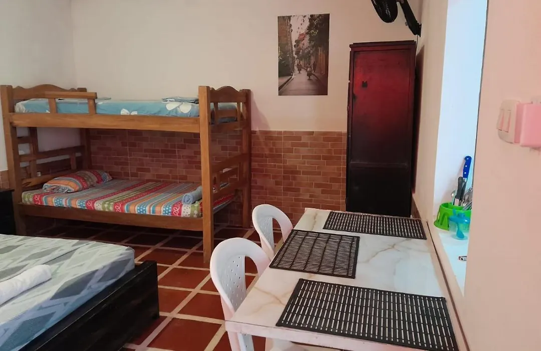 Habitaciones En Cartagena Cerca Al Mar-1
