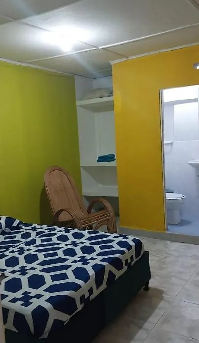 Habitacion Independiente Crespo-1