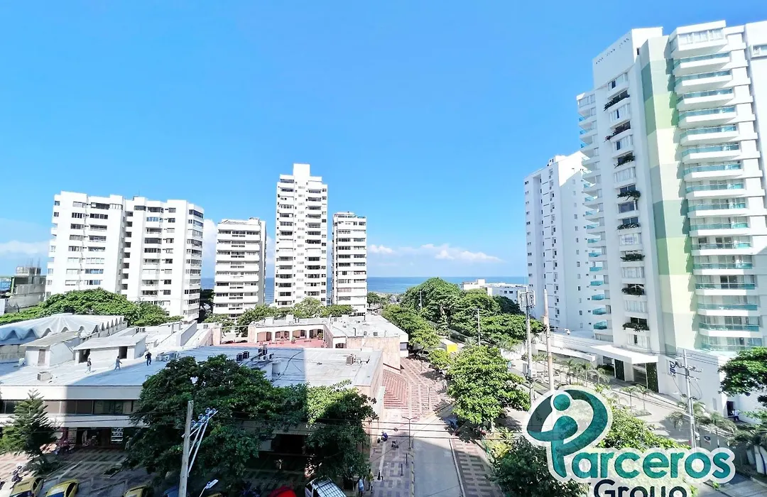 Amplio Apartamento De 3 Cuartos Cerca A La Playa Por Parceros Group-1