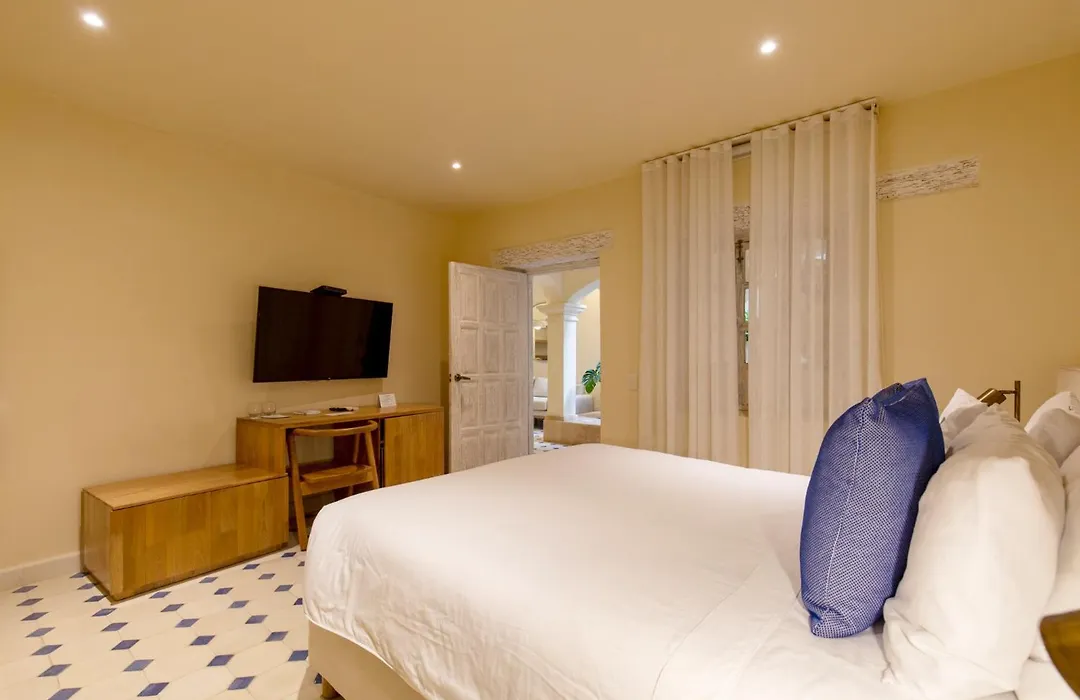 B Haus Hotel-1