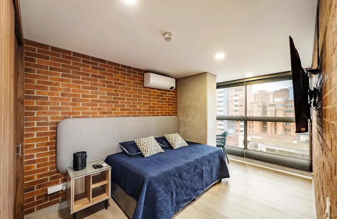 Apartamento Ubicado En, Laureles, Medellin-1