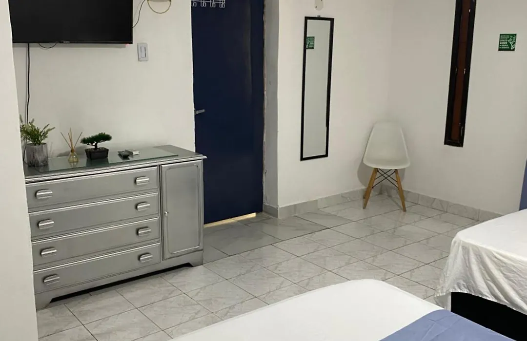 Habitación independiente cerca al aeropuerto 1-1