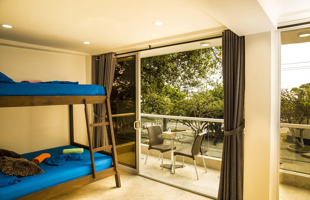 Hollywood Beach Suite-1