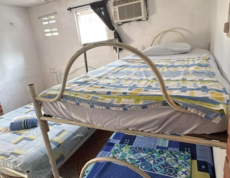 Hostal #10-33-1