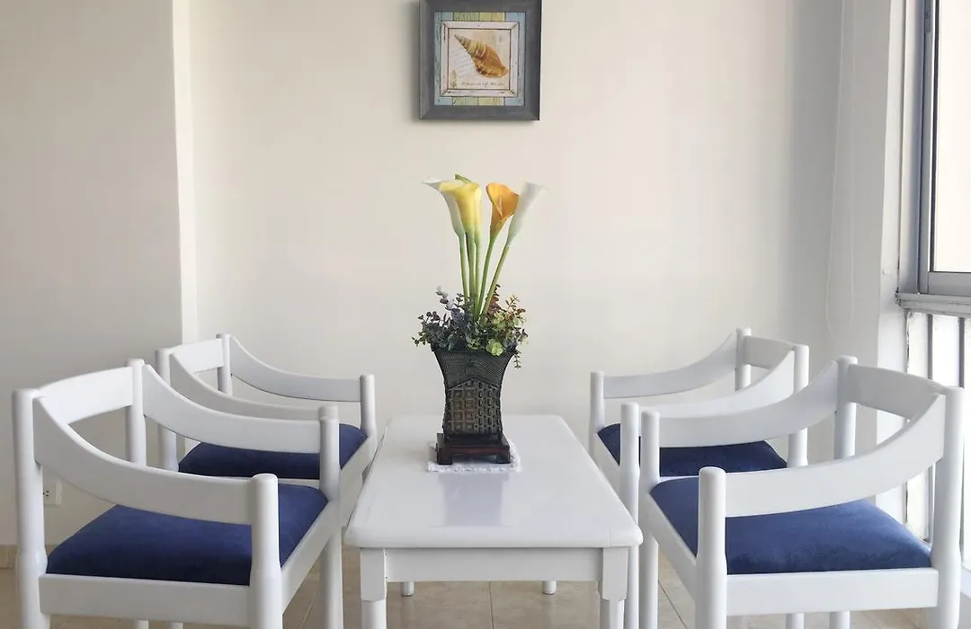 Apartamento Con Hermosa Vista Y Cerca De Playas-1