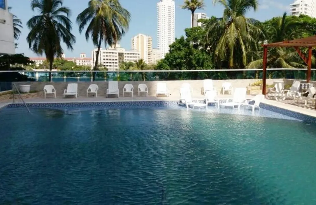 Apartamento 2207 Frente Al Mar El Laguito, Conquistador-1