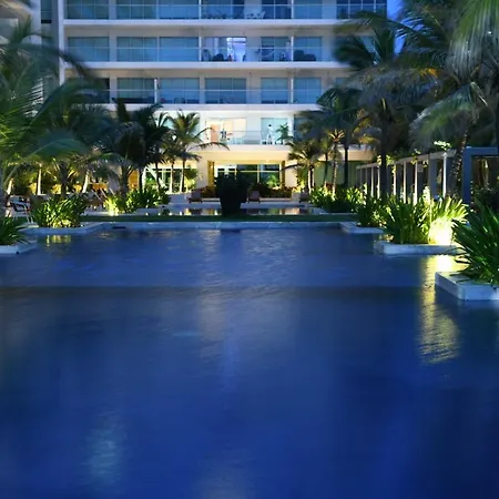 Hermoso Apartamento Con Todas Las Comodidades Acceso Directo A La Playa Ubicado En El Edificio Morros Epic-3