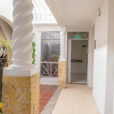 Luna Cartagena Airport Hotel-2