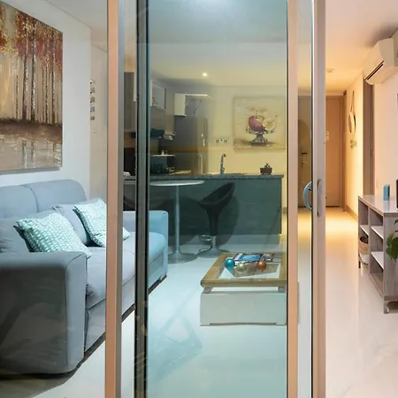 Relaxing 1 Bedroom Beachfront Apartment W Wifi And Pool-3