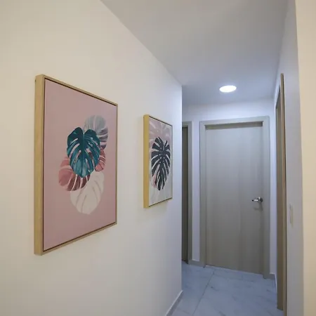 Apartamento Edificio Portofino 701-2