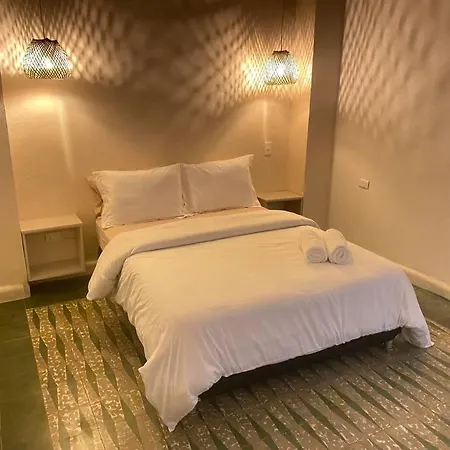 Espectacular Casa En El Centro Con Jacuzzi Grande-2