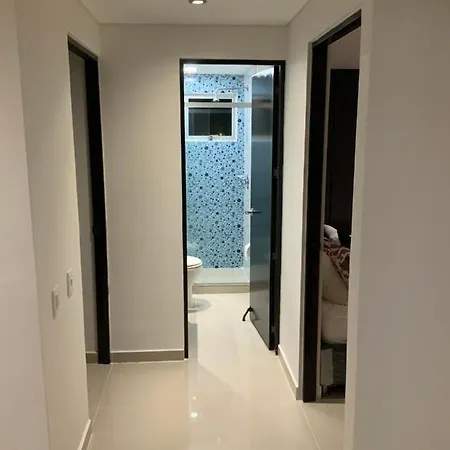Apartamento En Cartagena Frente A La Playa De Marbella Entre El Aeropuerto Y El Centro Historico-2