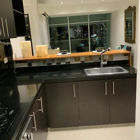 Apartamento En Cartagena Frente A La Playa De Marbella Entre El Aeropuerto Y El Centro Historico-3