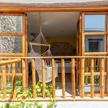 Fun House Pool & Rooftop Best Location Getsemani!-3