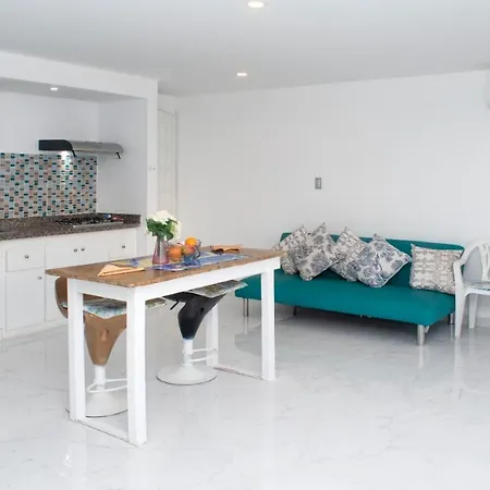 I-Nice 1 Bedroom Apt Laguito-3