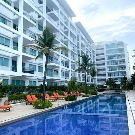 Hermoso Apartamento Familiar /Acceso Directo A La Playa. Morros 3-3