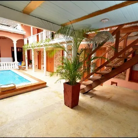Ca-5 Habitacion En La Ciudad Amurallada De Cartagena Con Piscina Y Wifi-3