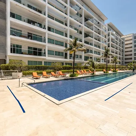 2M37-1 2 Bedroom Apartment Facing The Beach With Air Conditioning And Wifi-3