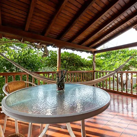 Casa Porto - Luxury 5 Bedroom Beachfront Villa In Bocagrande By Huespedia-3