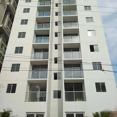 Apartamento Con Balcon Y Cerca Al Mar-3