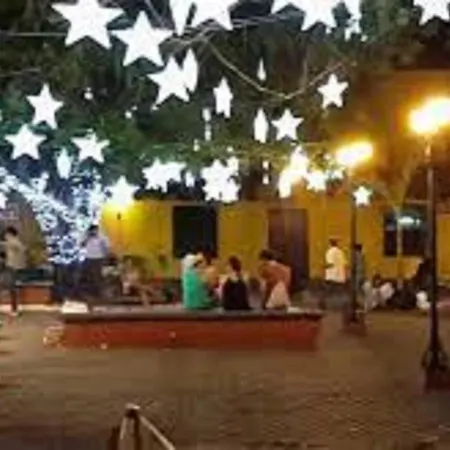 Sd-1 Habitacion Con Balcon En La Ciudad Antigua Con Aire Acondicionado Y Wifi-3