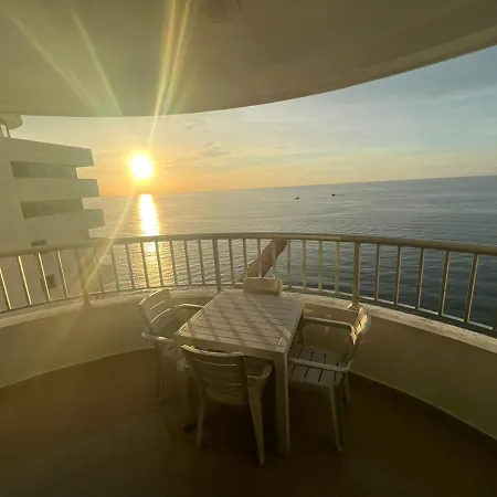 Beachfront Apartments Arriendos Ih-2