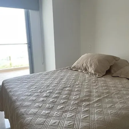 Hermoso Apartamento Con 3 Habitaciones-2